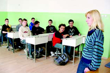Заработная плата педагогического персонала по отдельным учреждениям образования в 2010 году